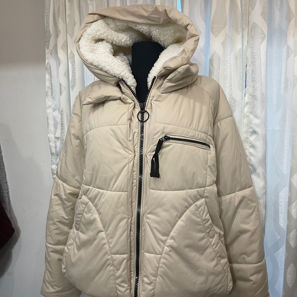 Avec Les Filles Cream Quilted Puffer Jacket with Hood